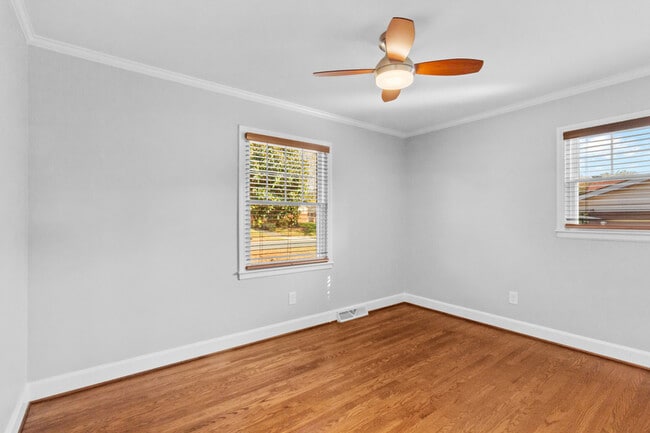 Building Photo - 1532 Starbrook Dr