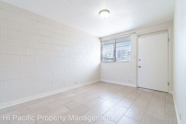 Building Photo - 2 br, 1 bath House - 1426 Keeaumoku St #C21