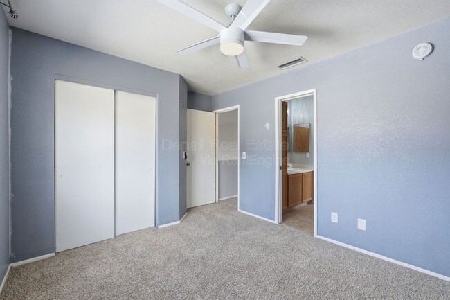 Building Photo - 10008 E Paseo San Ardo