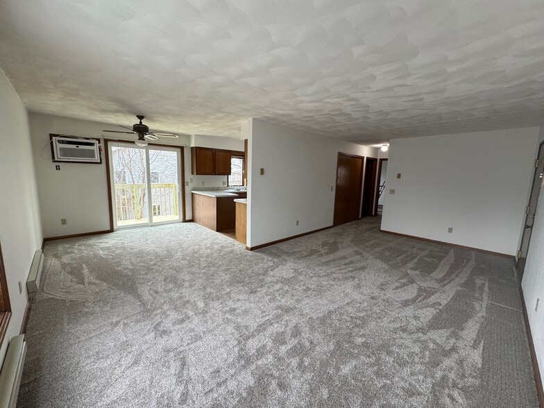 Building Photo - 4650 Hayes Rd