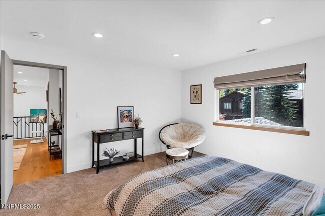 Building Photo - 1262 Hidden Woods Dr