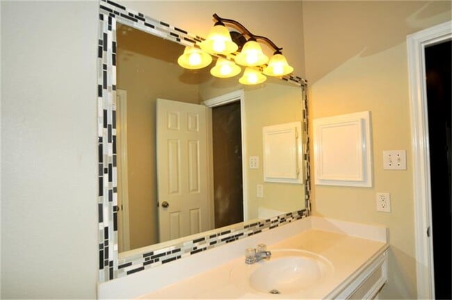 Building Photo - 872 Rock Harbor Ln