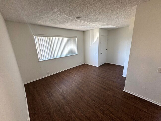 Building Photo - Penthouse Living in Ventura Keys – Harbor Village Condo