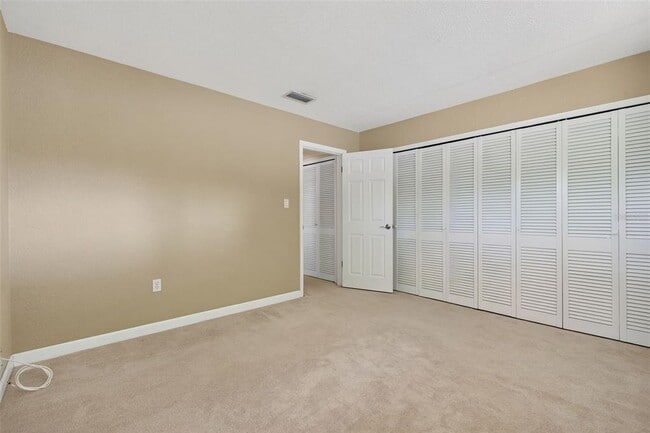 Building Photo - 4300 50th Pl S