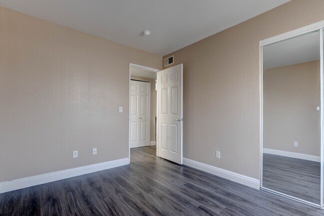 Building Photo - 6800 E Lake Mead Blvd