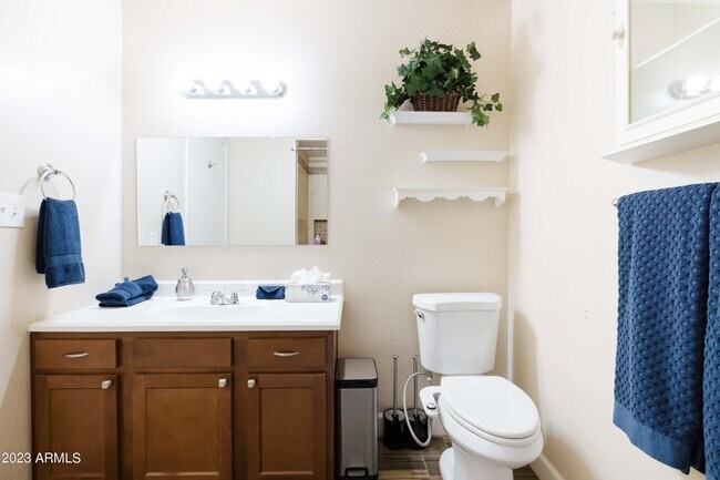 Building Photo - 9625 MOUNTAIN VIEW Rd