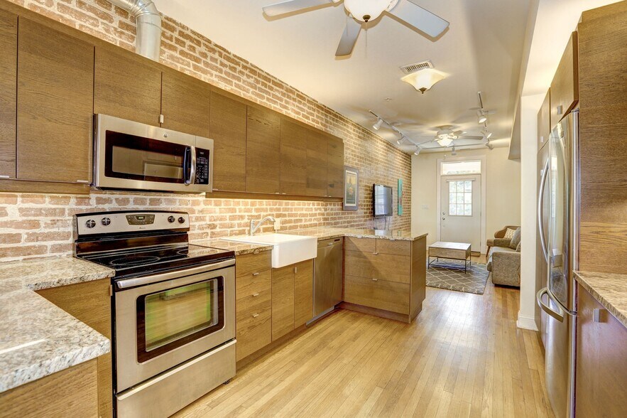 Building Photo - 4114 New Hampshire Ave NW