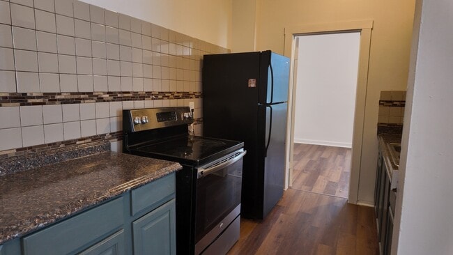 Building Photo - Renovated 3-Bed Gem Minutes to UC & Downtown – Bright, Clean, and Move-In Ready!