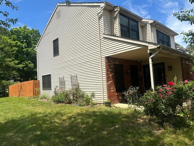 Building Photo - 1 Walton Ct
