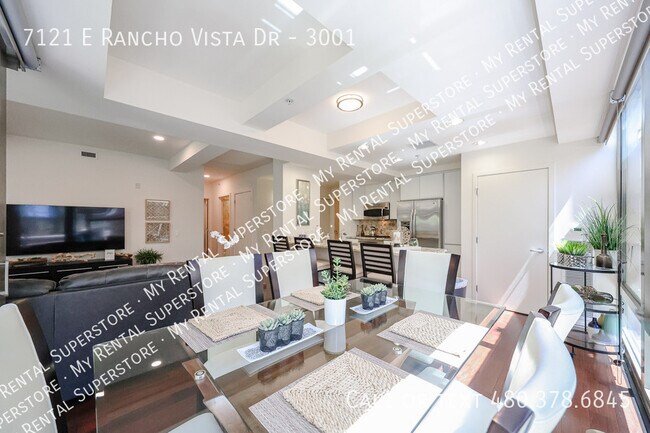 Building Photo - 7121 E Rancho Vista Dr