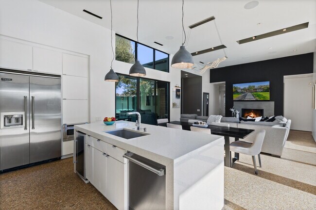 Building Photo - 4156 S Better Dr