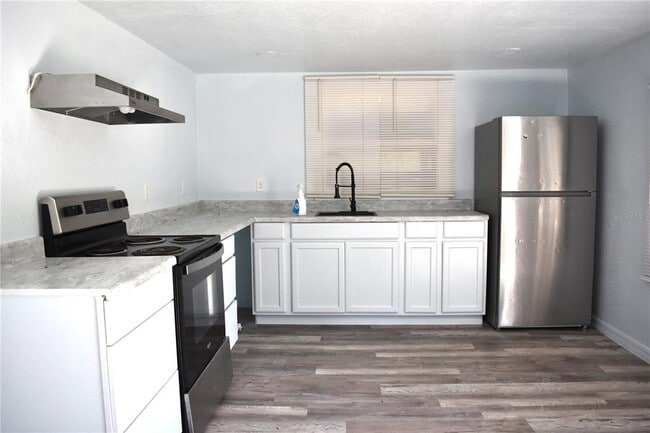 Building Photo - 1954 Boat Club Rd