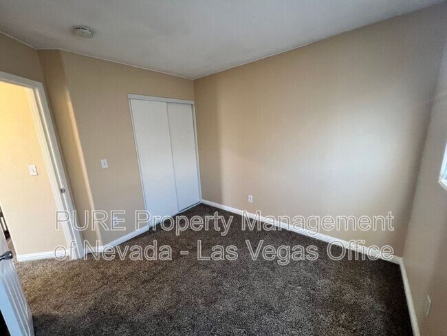 Building Photo - 4970 Volcanic Rock Ln