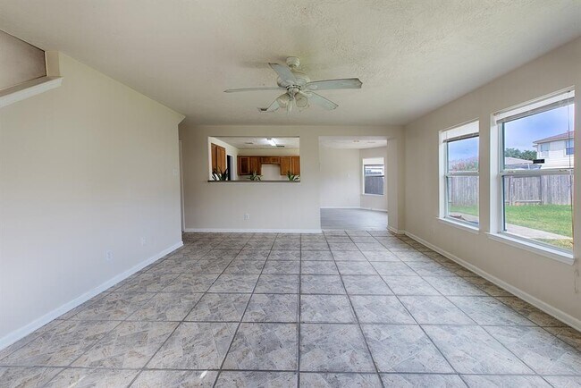 Building Photo - 8139 Sanders Glen Ln