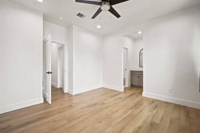 Building Photo - 4217 Hare St