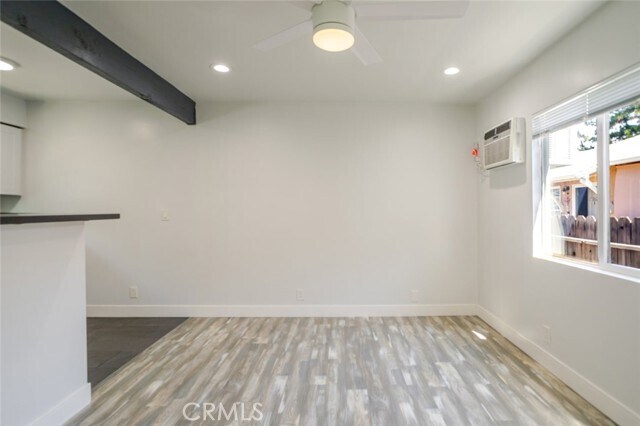 Building Photo - 3106 W Victory Blvd