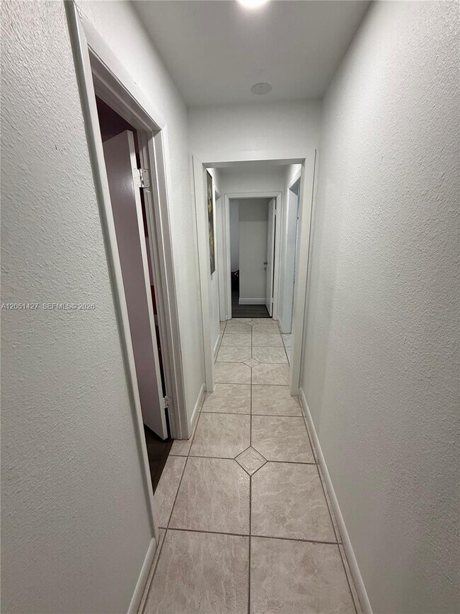Building Photo - 1711 N Anhinga Ln