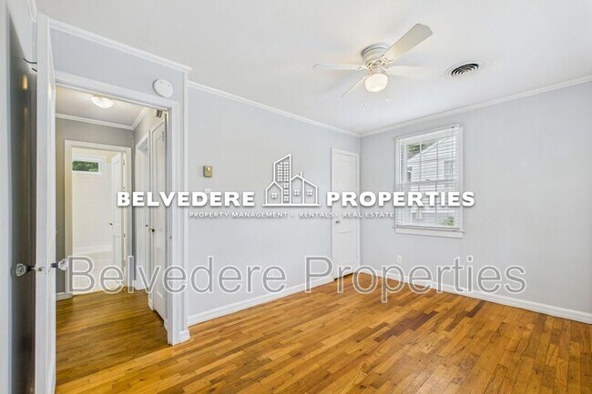 Building Photo - 1003 Cleburne St