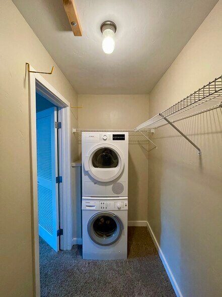 Building Photo - 6400 Christie Ave