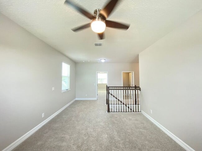 Building Photo - 8433 Corkfield Ave