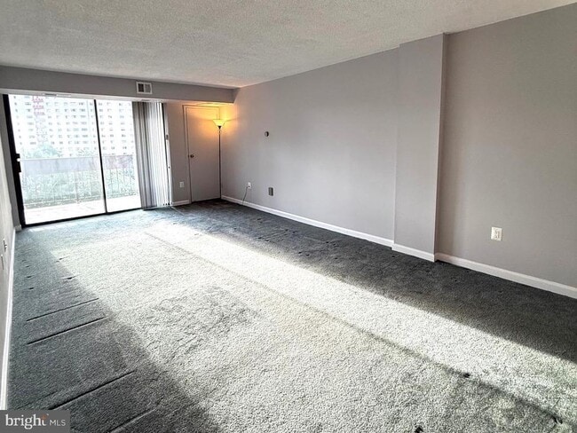 Building Photo - 5300 Holmes Run Pkwy