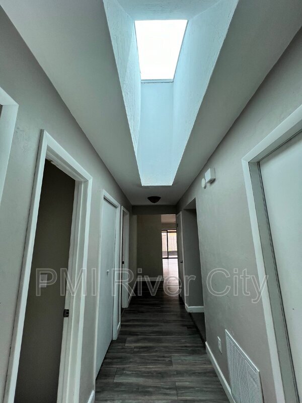 Building Photo - 2379 Pacific Silver Dr