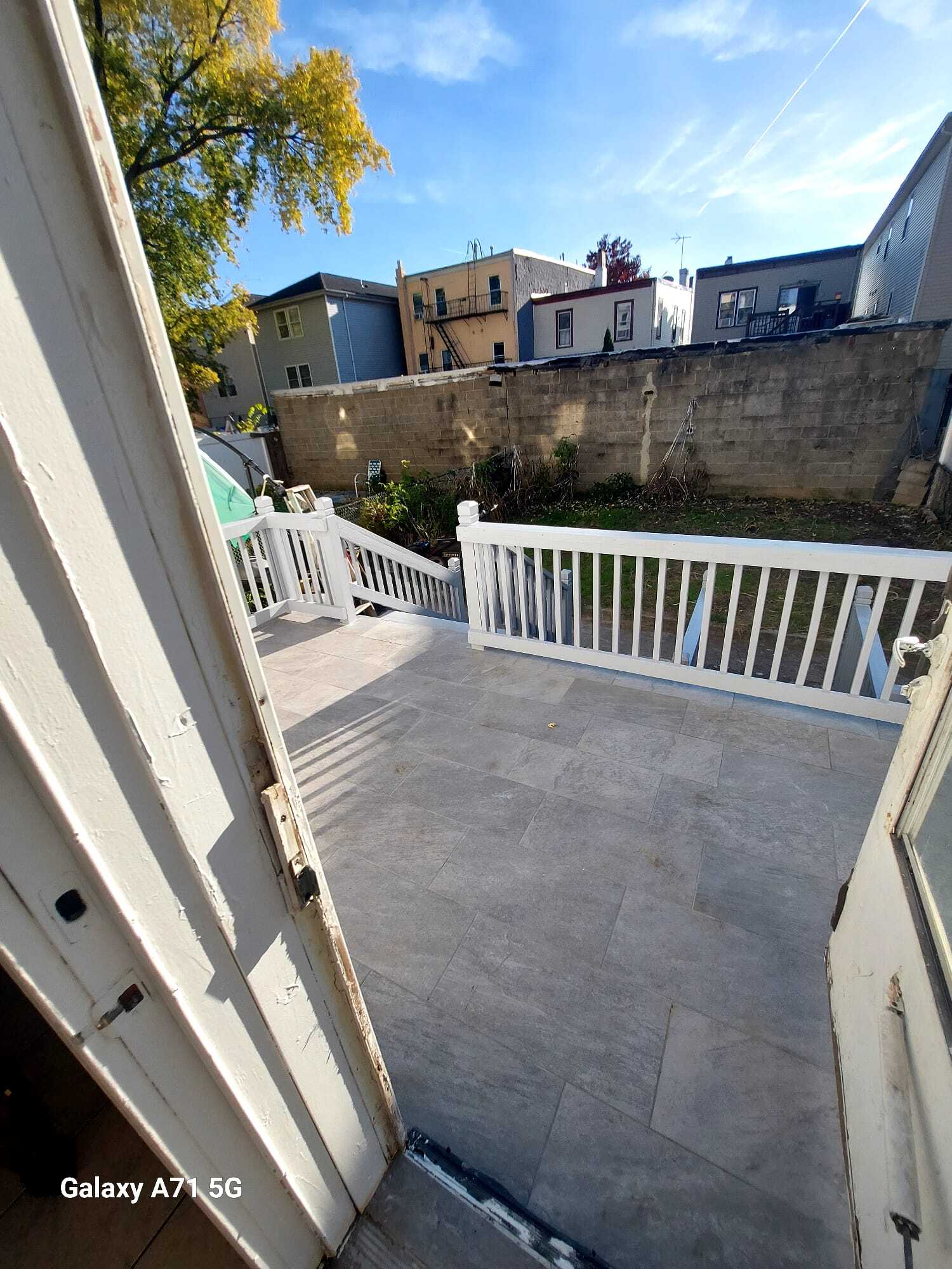 Building Photo - 253 Bowers St