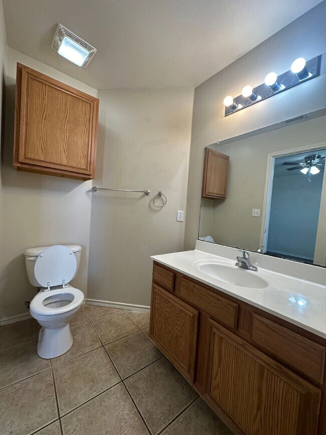 Building Photo - Move In Special of 1/2 Off The First Month...