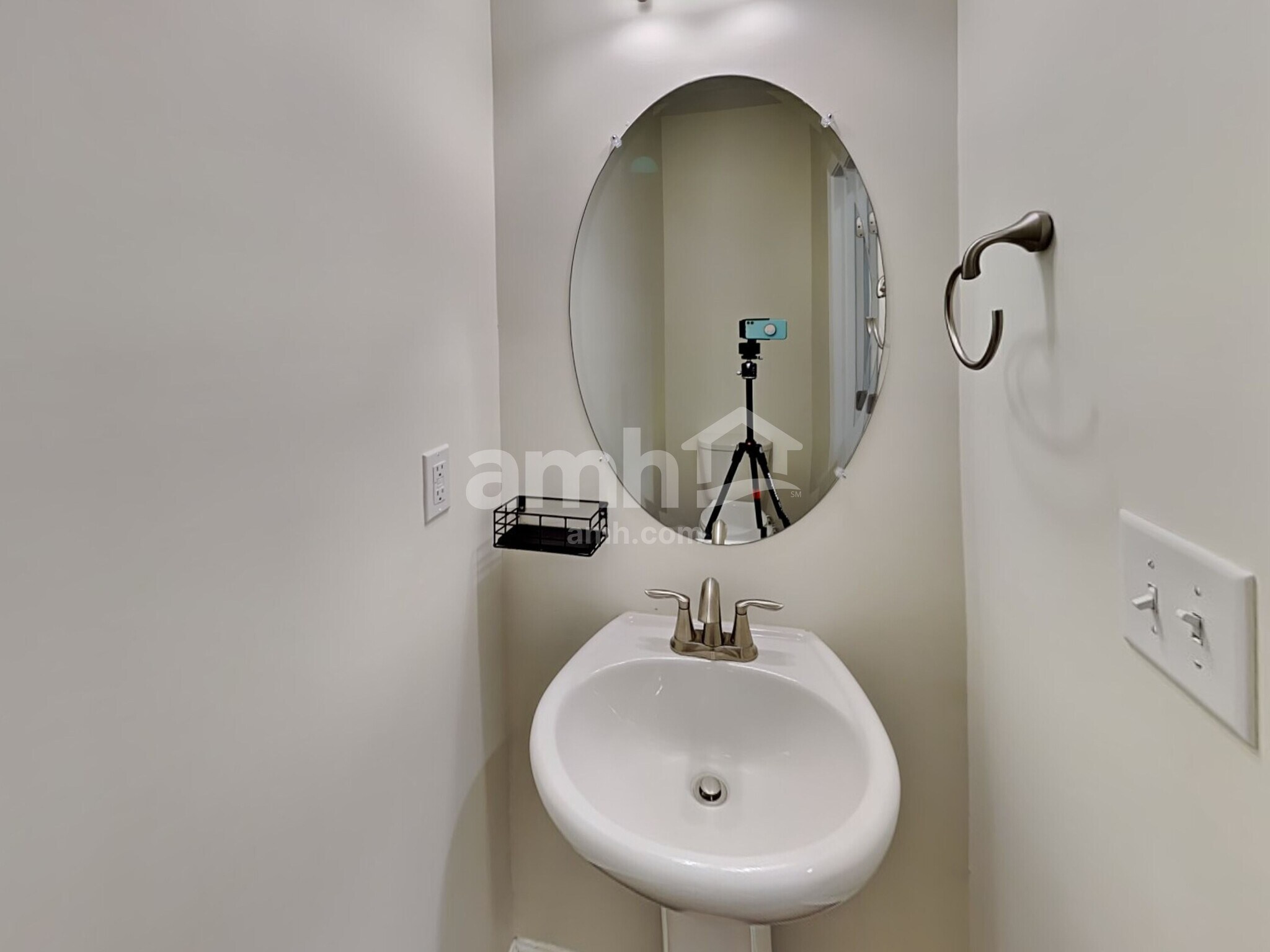 Building Photo - 32 Landsdown Xing