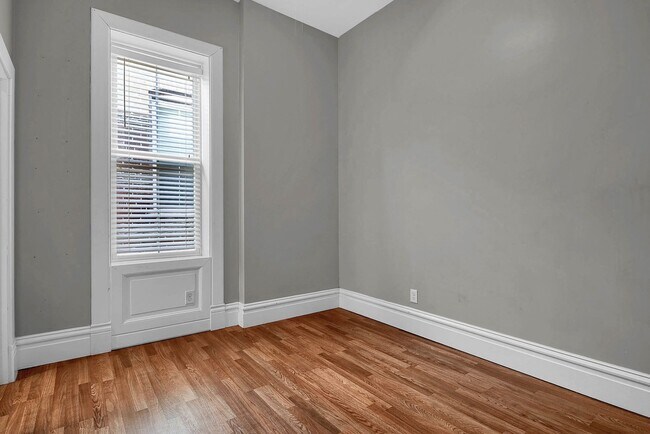 Building Photo - Put Down Roots and Overlook Soulard Community Garden