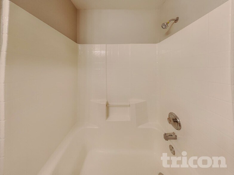 Building Photo - 2705 Lauren Way