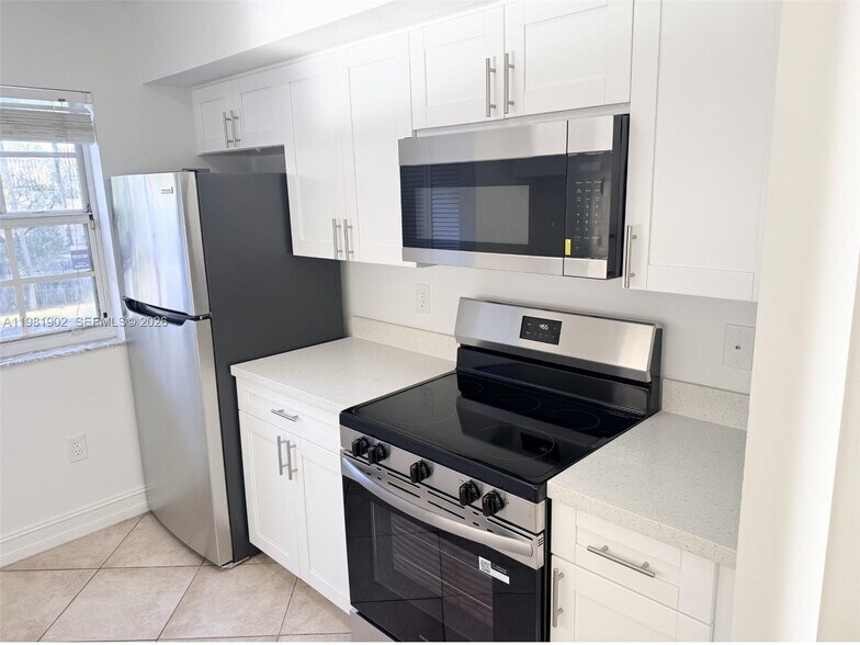 Building Photo - 2081 Renaissance Blvd