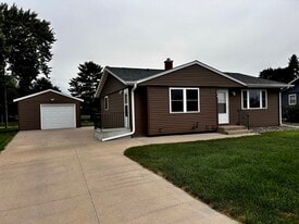 Building Photo - 694 Tilson St N