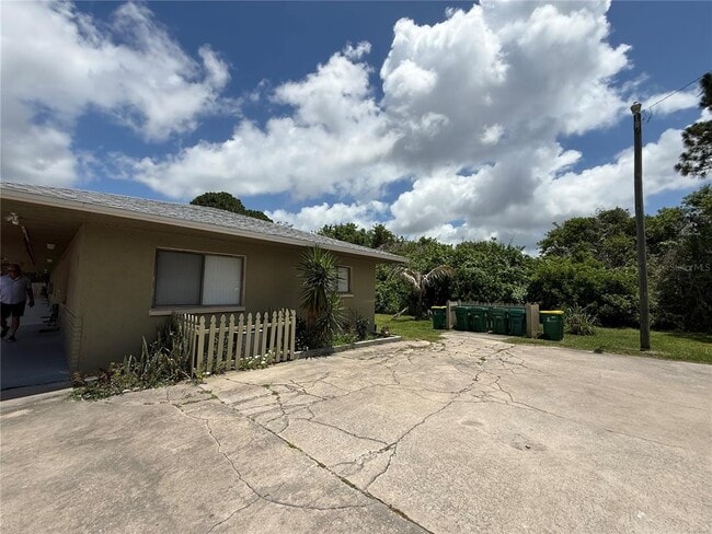 Building Photo - 2380 N Tropical Trail