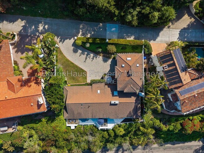 Building Photo - 7753 Via Capri
