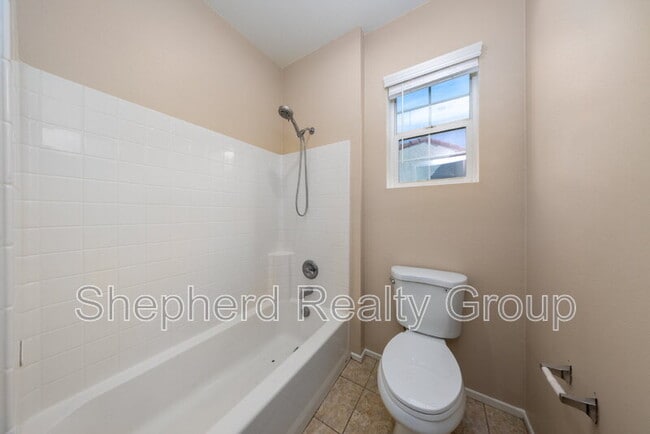 Building Photo - 2985 Breezy Meadow Cir