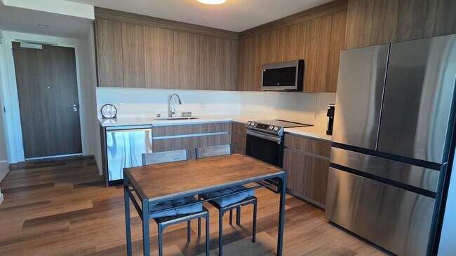 Building Photo - The Park on Keeaumoku - One bedroom