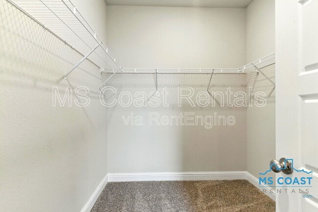 Building Photo - 15610 Lantern Cv