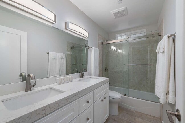 Building Photo - Sonoma 4 Bed 2 Bath Home.