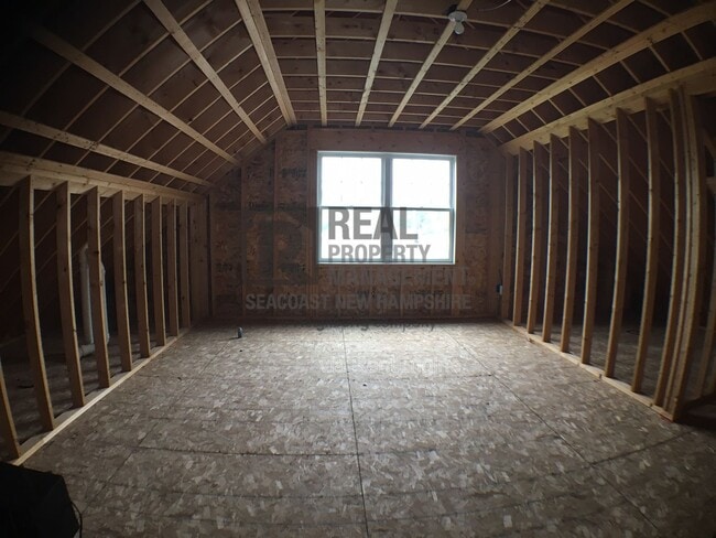 Building Photo - 10 Gagne St