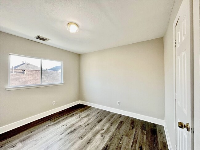 Building Photo - 1511 Nichole Woods Dr