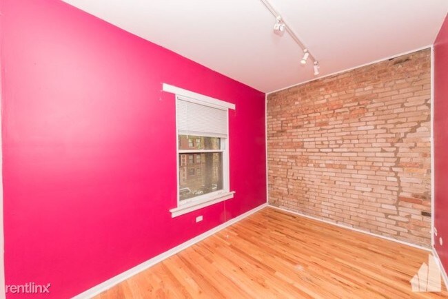 Building Photo - 701 W Belmont Ave