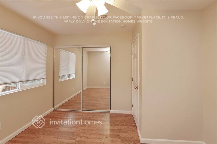 Building Photo - 1207 Humphrey Dr