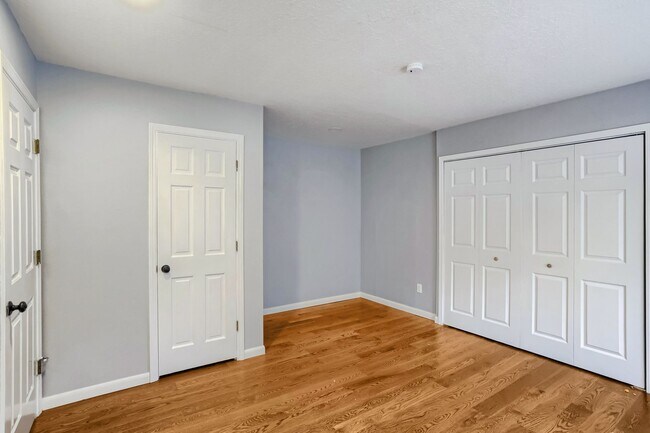 Building Photo - 15050 SW 141st Ave