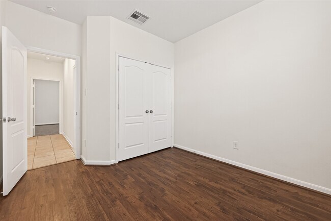 Building Photo - 21015 Blackstone Villa Ln