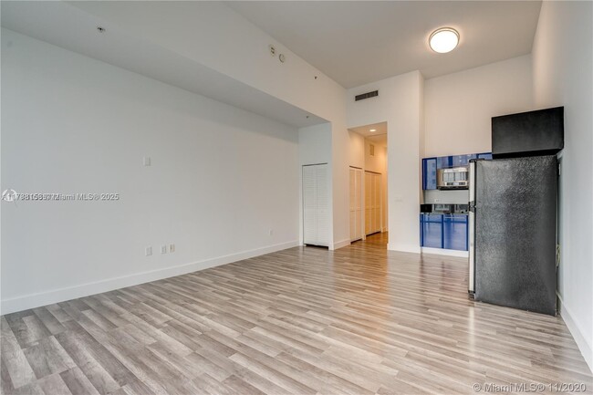 Building Photo - 244 Biscayne Blvd