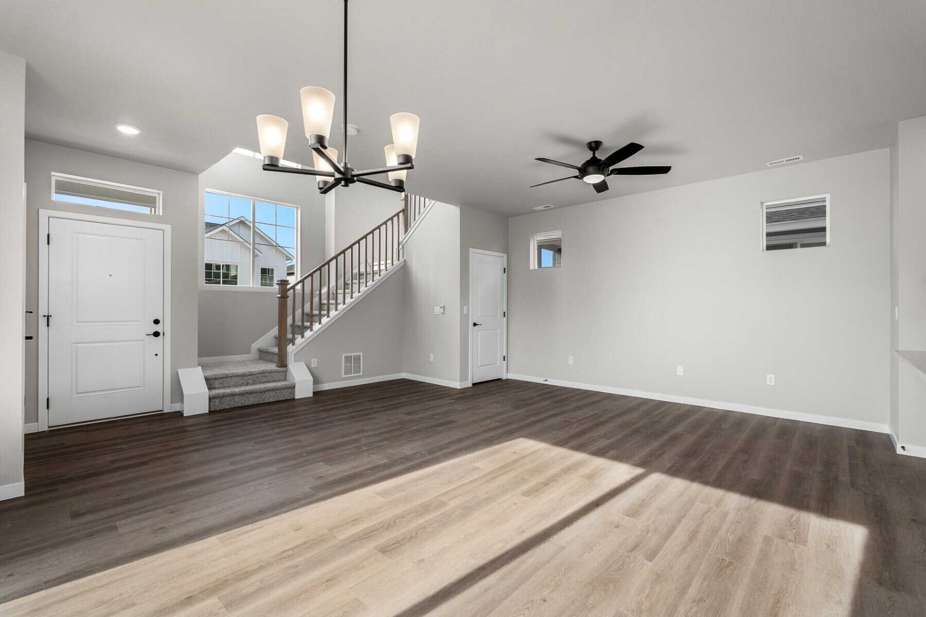 Building Photo - 6395 Laud Pt