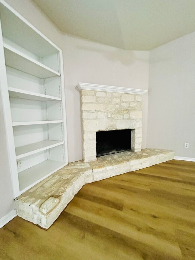 Building Photo - 6804 N Capital of Texas Hwy