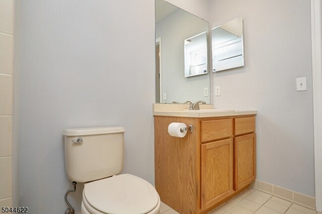 Building Photo - 29 Gordon Cir