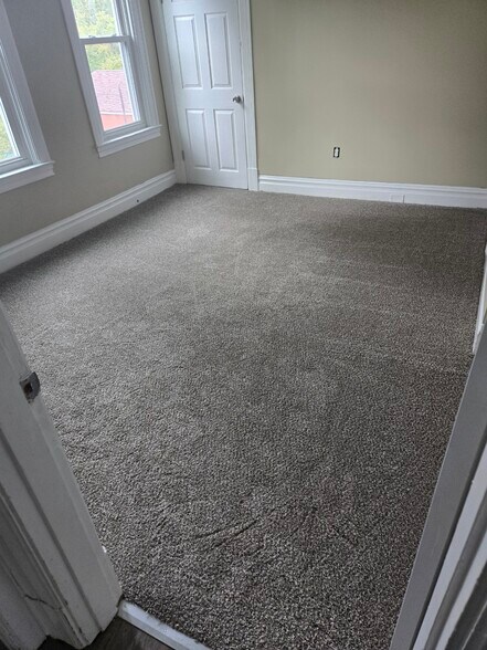 Building Photo - 48 Maytide St